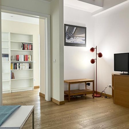 Joivy Cosy Ticinese Retreat 1-Bed Flat Near The Duomo Leilighet Milano Eksteriør bilde