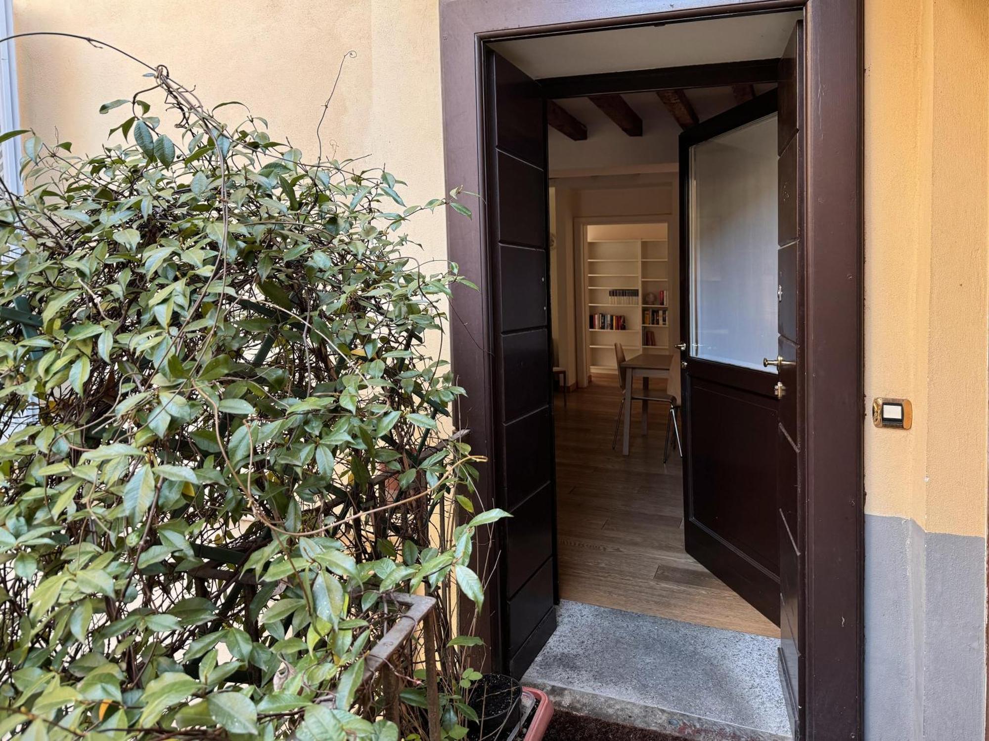 Joivy Cosy Ticinese Retreat 1-Bed Flat Near The Duomo Leilighet Milano Eksteriør bilde